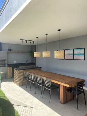 Outdoor dining