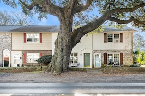 Stylish Escape: Posh Old Village Townhome