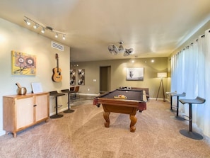 Spielezimmer