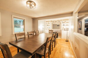 Dining Room for group/family meals