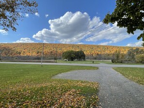 Amazing Fall views from the driveway!