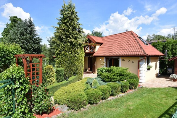 Extérieur maison de vacances [été]