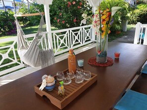 Outdoor lounge (2)