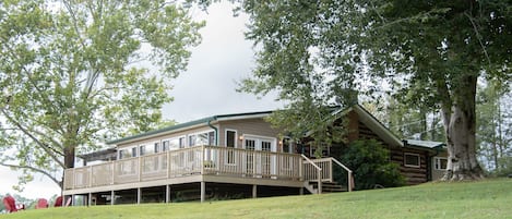 Cabin at Eastview Farm