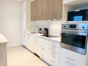 Kitchen/Kitchenette
