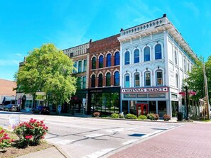 Located on the corner, above McKenna's Market. The space inhabits the entire 3rd floor of this iconic building.