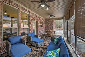 Screened-In Porch