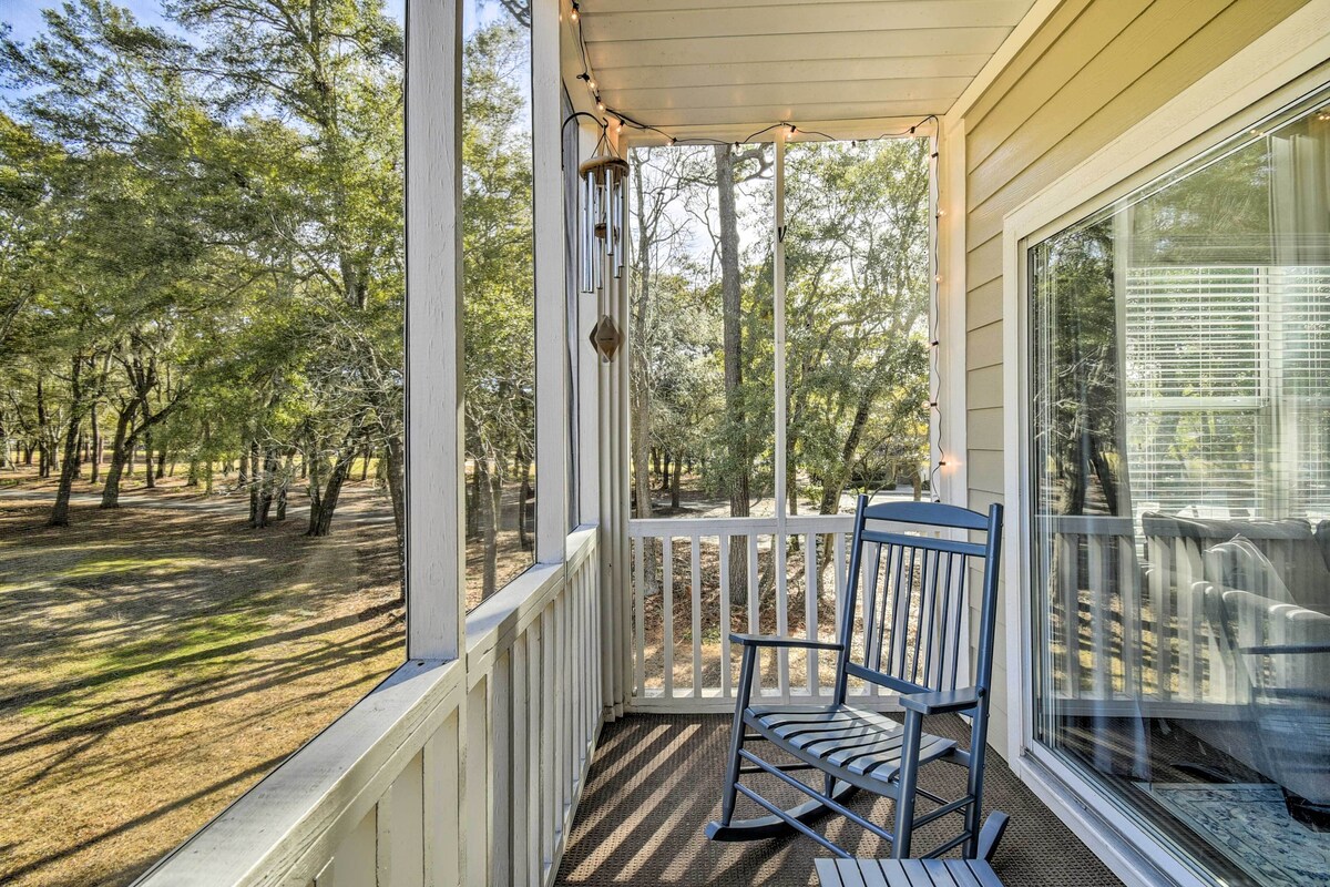 Community Sunset Beach Condo: Covered Balcony
