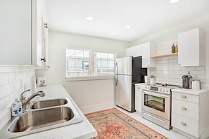 Kitchen | Cooking Basics | Coffee Maker | Blender | Microwave | Toaster | Spices