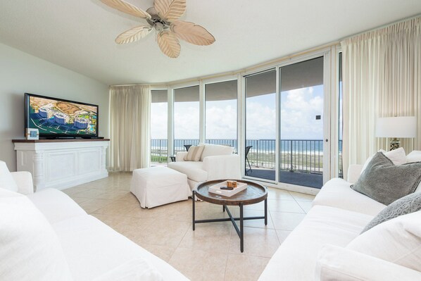 Caribe Resort B1213 Living Room