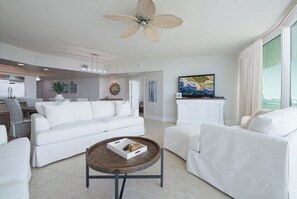 Caribe Resort B1213 Living Room