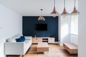 Blue Notes – One Bedroom in Westbourne Park (2823)