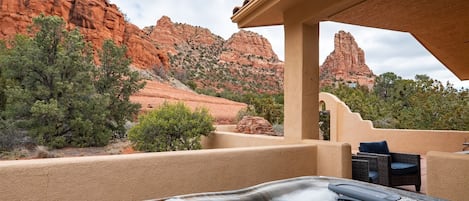 BEST hot tub views in Sedona, feels like you are part of nature