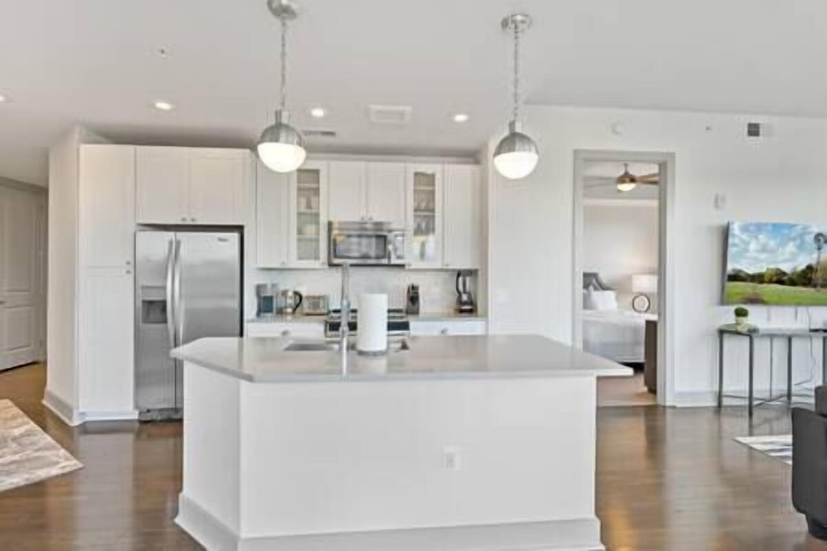 Luxury Living | Tysons | High Rise | Scenic Views