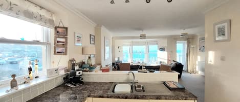 Looking from the kitchen towards the sea.