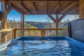 Smoky Mountains Cabin Hot Tub