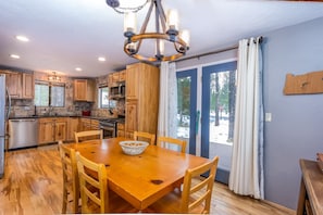 Dining Room for 6
