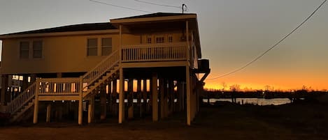 Serene setting on the Bayou!