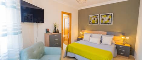 Accommodation bedroom | Cubo's Holiday Homes