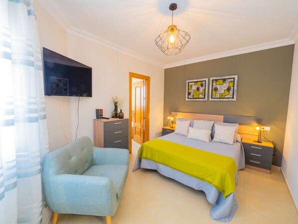 Accommodation bedroom | Cubo's Holiday Homes