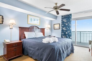 Main Bedroom, Beautifully Decorated with Views of the Ocean