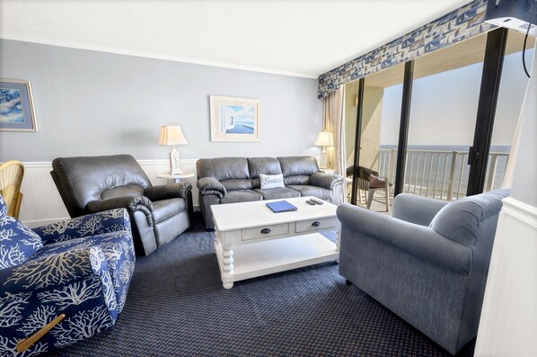Large Living Area with Views of the Ocean, Beautifully Decorated