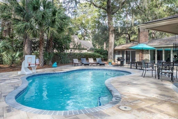 Pool and newly expanded pool deck, great for sunning and entertaining!
