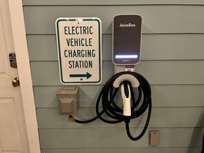 EV charger for use free of charge!