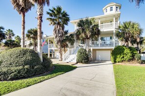 Exterior | Balconies w/ Seating