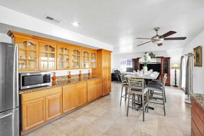 Kitchen with dining table