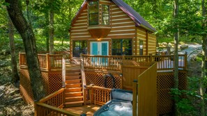 Cabin 2 - exterior