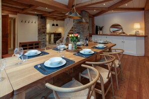 Dining table seats 8 comfortably
