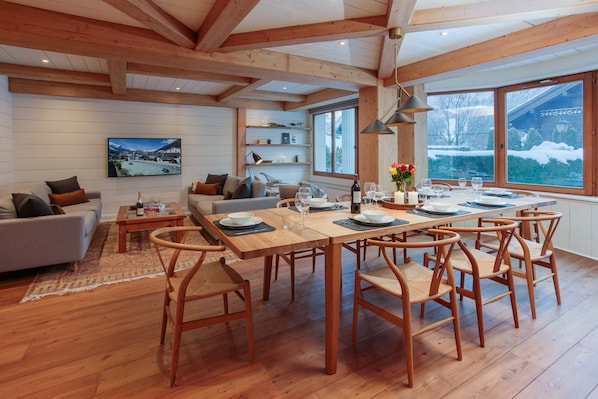 Open plan living dining room