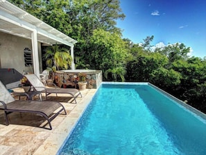 Your 10ft x 30ft pool enjoys all day sun, perfect for working on your tan or just floating the day away under the blue sky