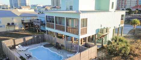 Welcome to beautiful Twin Palms in the heart of Gulf Shores!