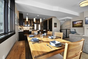 Dining room table that seats 6-8 people