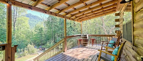 Beautiful views of Tiger Mountain and the range beyond from our front porch!