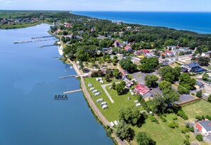 Arka domki na wodzie w mielnie