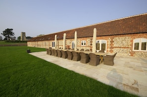 Barn - Outside 