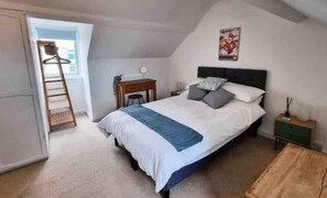 Top double bedroom