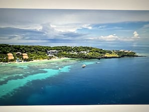 Worlds second largest reef just steps away, a dive center is 
available on site!