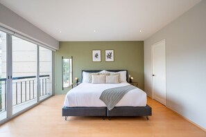 Cozy Luxury Bedroom