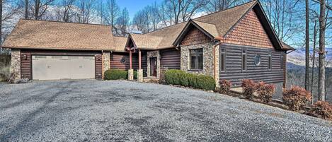 Brasstown Vacation Rental | 4BR | 4BA | 2,500 Sq Ft | Stairs Required to Access