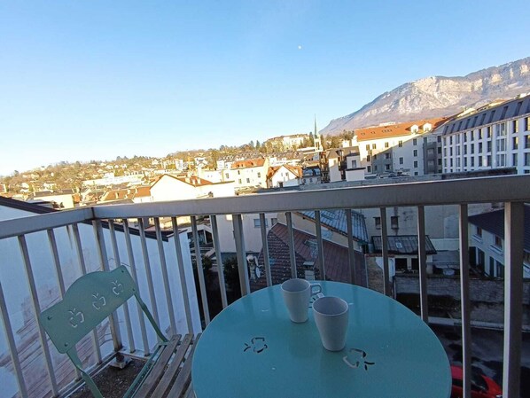 vue du balcon sur le revard