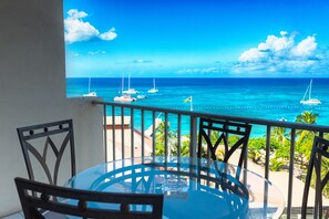 Overviewing the ocean from the balcony