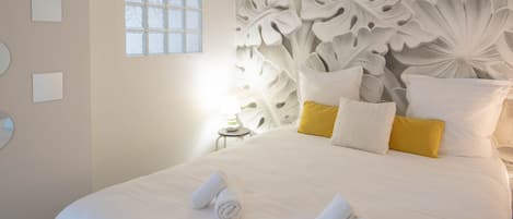 Profitez de votre séjour sans tracas ! Le linge de lit est fourni par notre blanchisserie locale pour votre confort ultime.