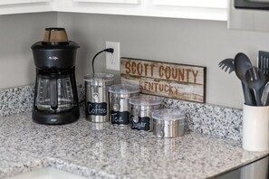 Kaffe och/eller kaffebryggare