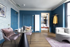 Studio with bed and kitchen