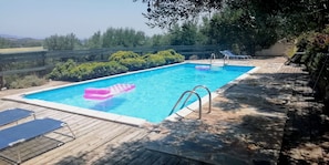 Villa Shani,3 bedrooms,sleeps 7, swimming pool,air-con,sea views
seabreezegr.com