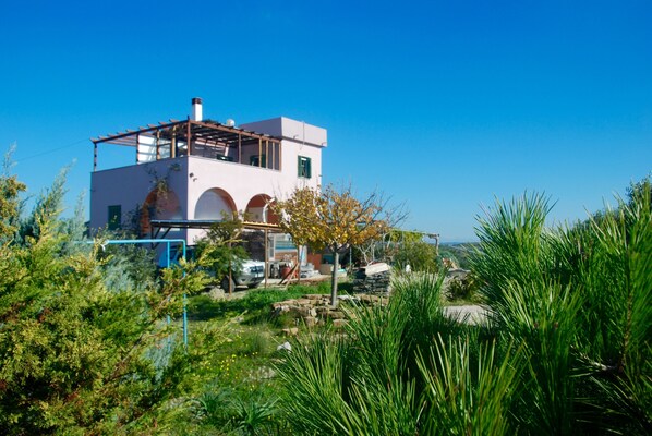 Villa Shani,3 bedrooms,sleeps 7, swimming pool,air-con,sea views
seabreezegr.com